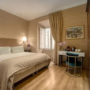 Bq House Trevi Luxury Pensión